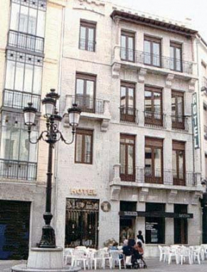 Отель Hotel Rey Niño  Авила